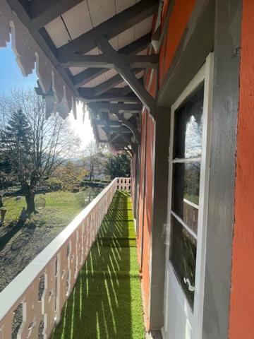 Domaine La Belle Histoire - Gite Cote Parc Besset Esterno foto
